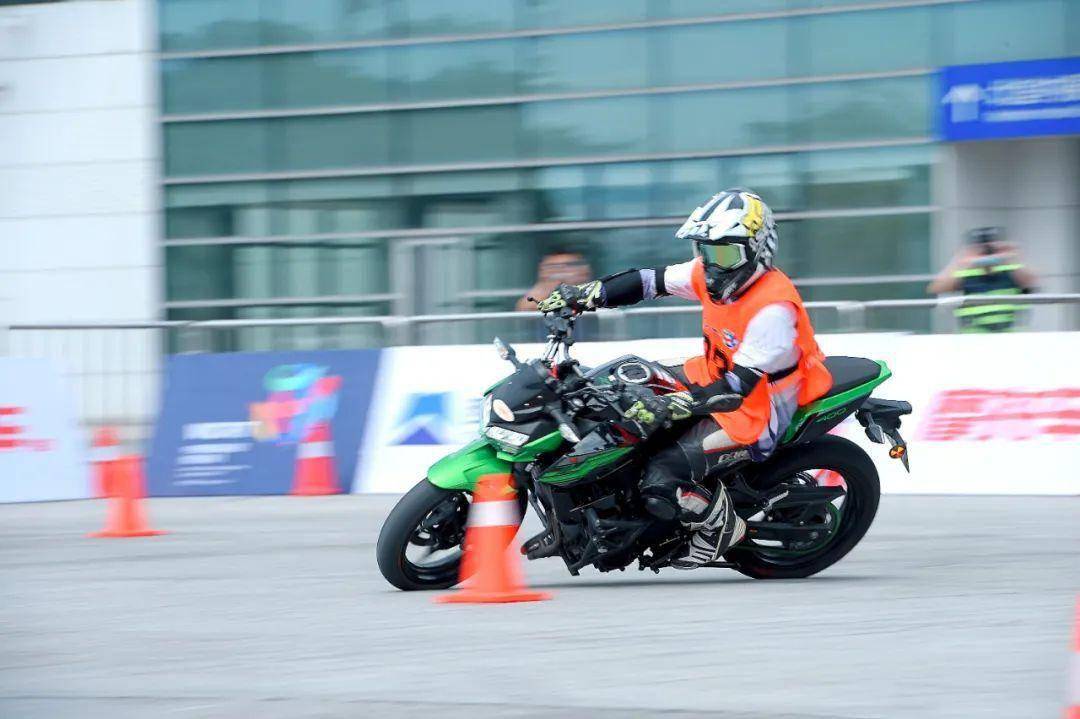 西洽会金卡纳技巧绕桩赛报名通道开启!_搜狐汽车_搜狐网