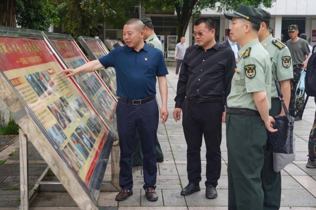 中国人民解放军陆军防化学院来校调研国防教育_生源_张德_张凯