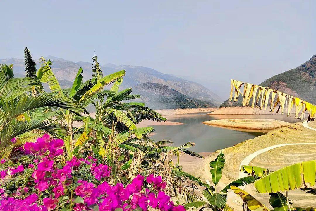 保山| 大田坝:风清草绿夏意浓._天堂_天空_群山