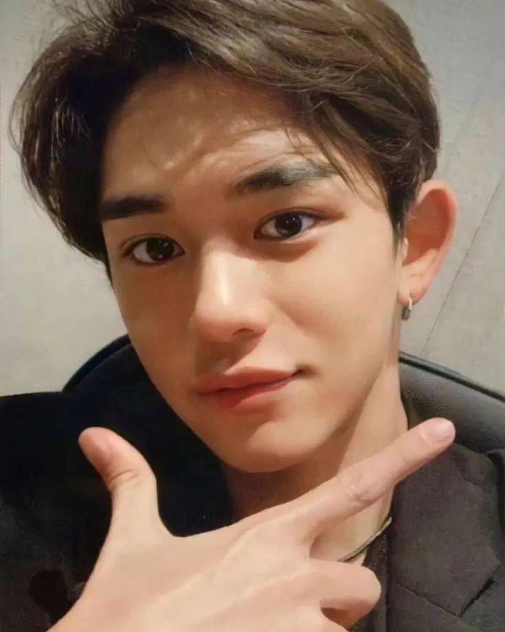 黄旭熙_lucas_因为