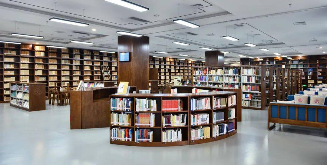 广西壮族自治区图书馆合作揭牌仪式在广西博物馆陈列大楼4楼东南侧"瓯