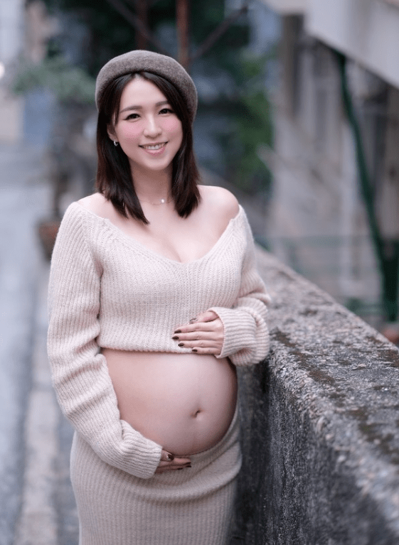 担心降cup狂做胸部按摩!_孙慧雪_肚子_大儿子