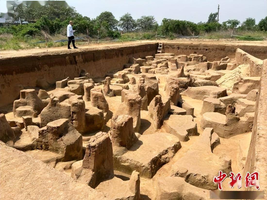 探访裴李岗遗址考古发掘现场