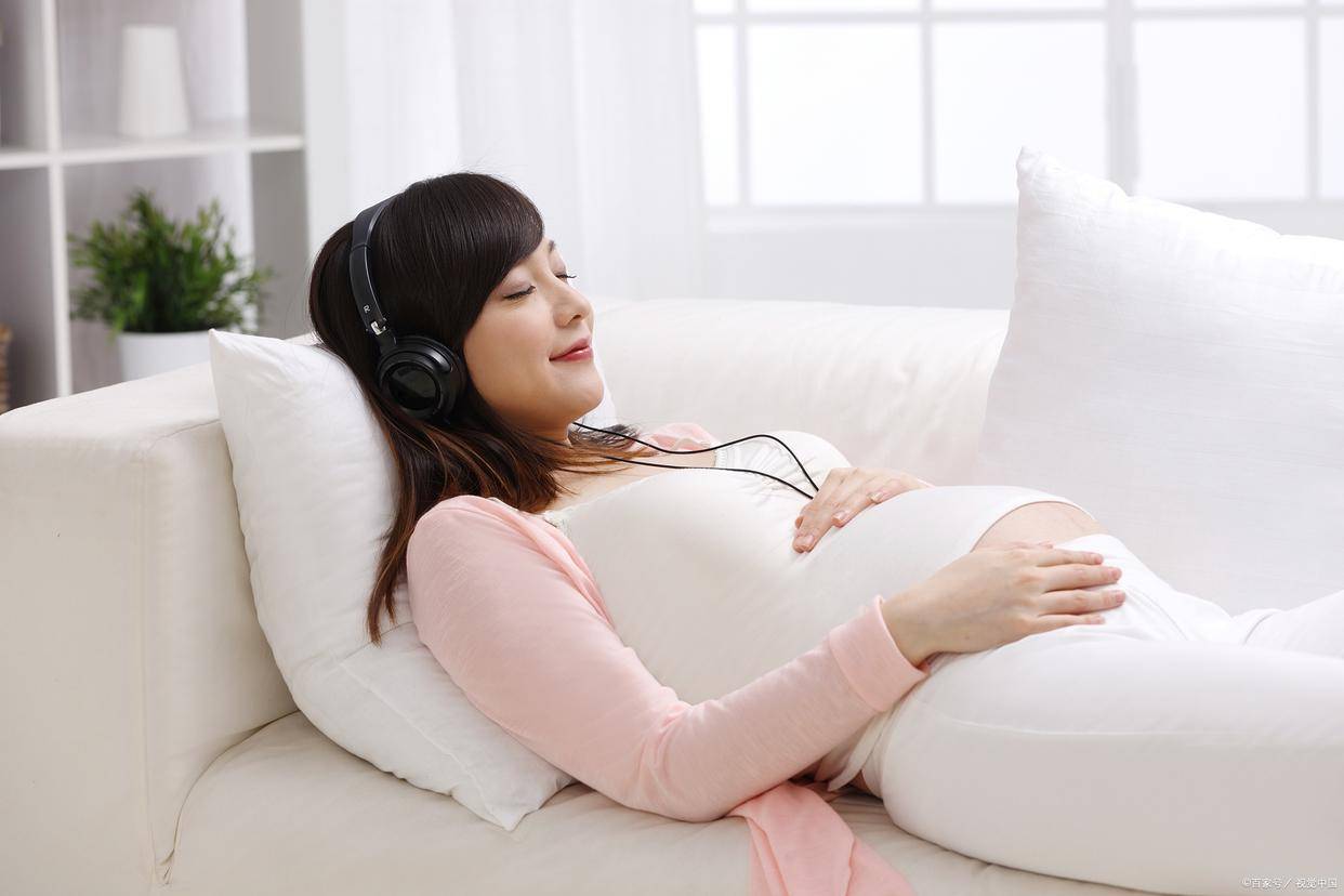 孕期梦境的迷思，解析怀孕后经常梦见老公有外遇的心理奥秘