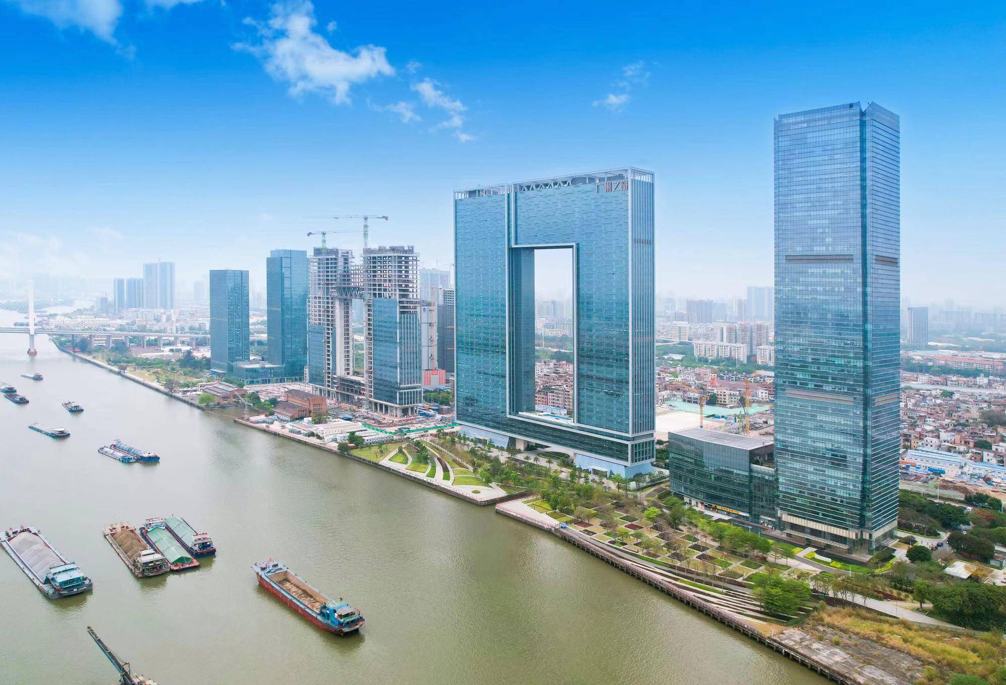 广州之窗"建"证幸福!中交四航局建设者举行集体婚礼_新人_来自_建筑