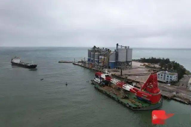 越南进口水泥首次通过水路抵达琼海龙湾港_混凝土_事故_问题