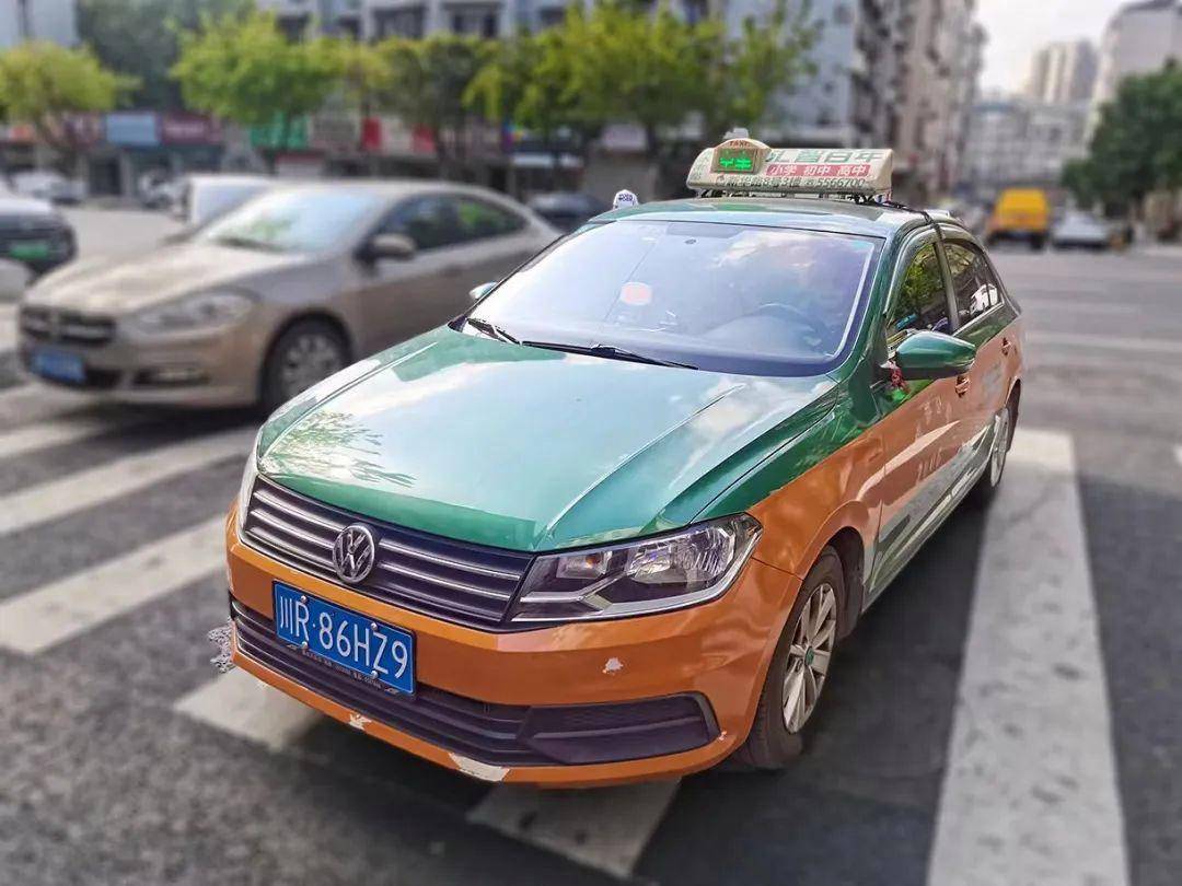 四川省南充市南部县旅游出租汽车公司收到了一面锦旗5月14日获悉