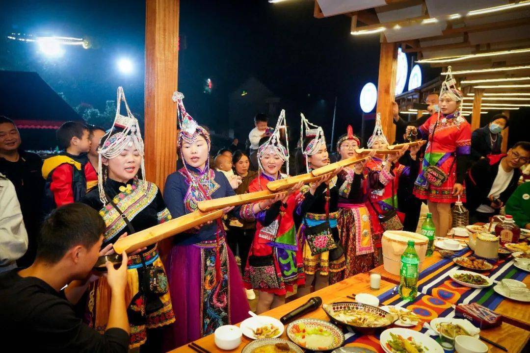 【端午2日亲子游】地心畲寨《我们的客栈》打卡畲乡,长桌宴选亲篝火