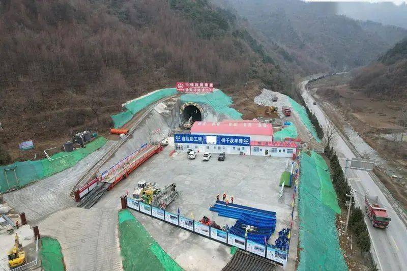 新建天水至陇南铁路是甘肃省"十四五"综合交通运输体系发展规划"两廊