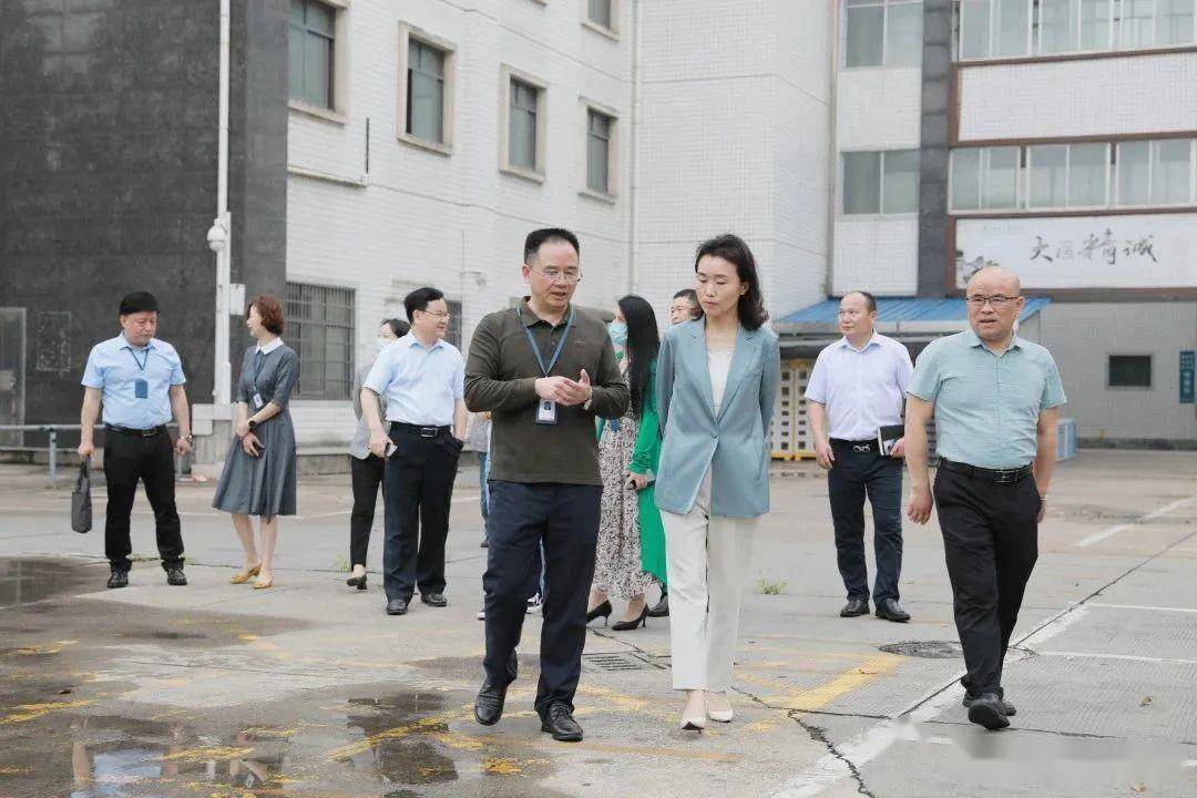 常德市卫健委党组书记,主任提名人选李芳到市妇幼调研指导工作_改造