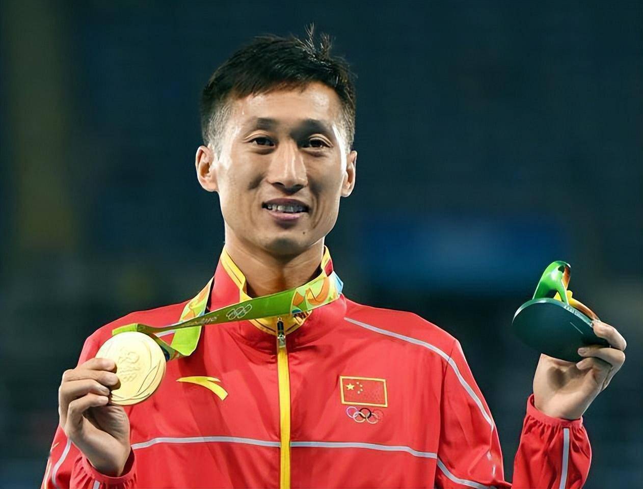 奥运冠军王镇将领跑呼和浩特半程马拉松_奥运会_男子_竞走