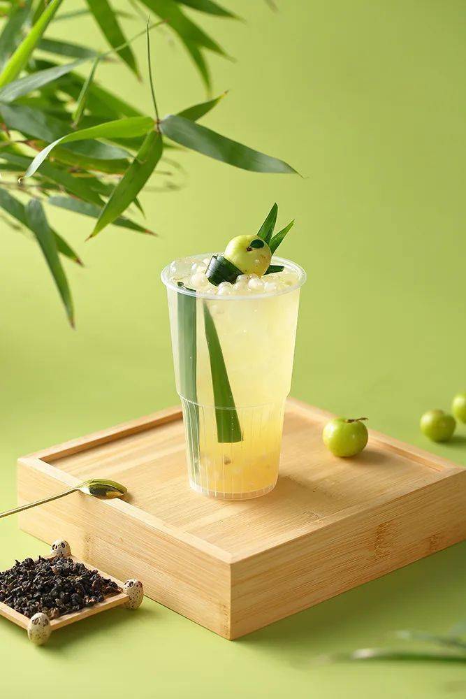 竹香油柑茶进店推荐青芒马蹄乳进店推荐入口以后,口感丝滑,不会甜腻