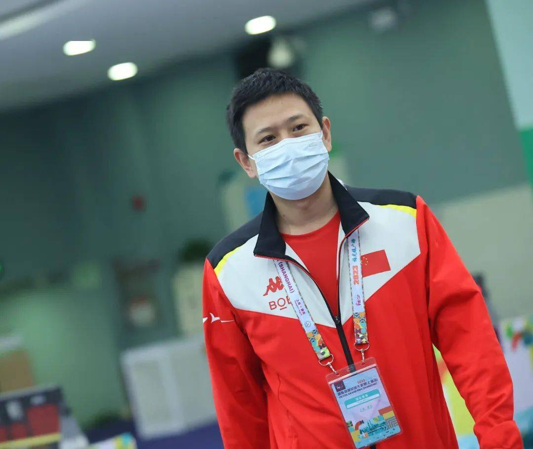 陈海威曾昭然莫梓维吴斌进入男子64强赛 · 2023上海花剑大奖赛激战