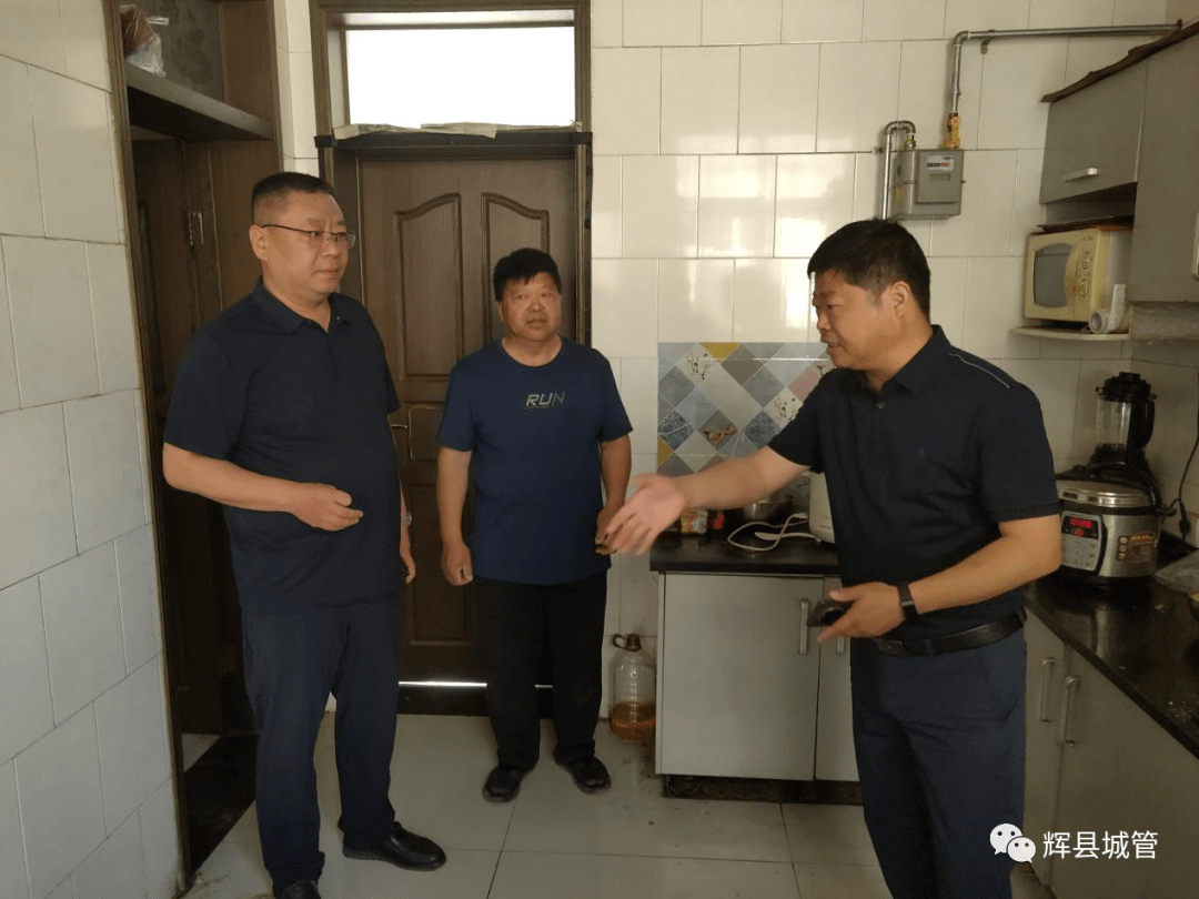 辉县对校园周边学生公寓和教育培训机构进行突击检查_燃气_瓜子_百泉