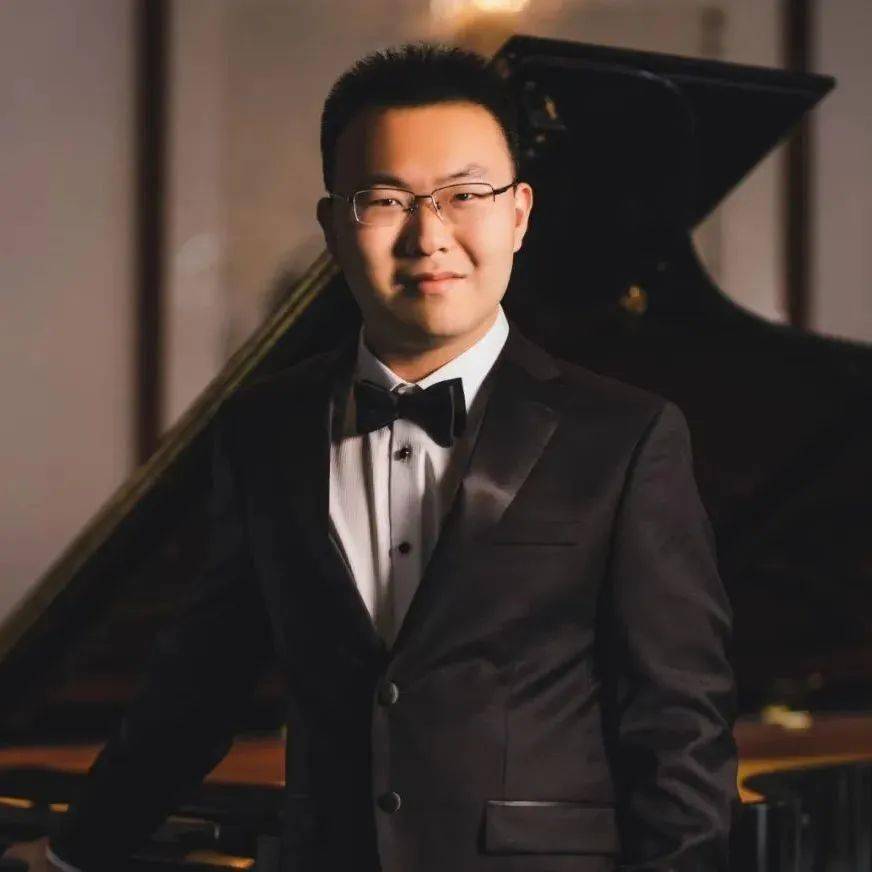 安天旭钢琴独奏音乐会《浪漫曲romance》01(点击图片可查看大图)▼