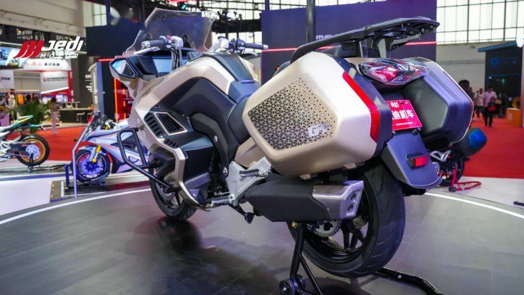 杰迪麒麟750震撼登场,k750 rr赛道畅想版&工厂赛车队首秀