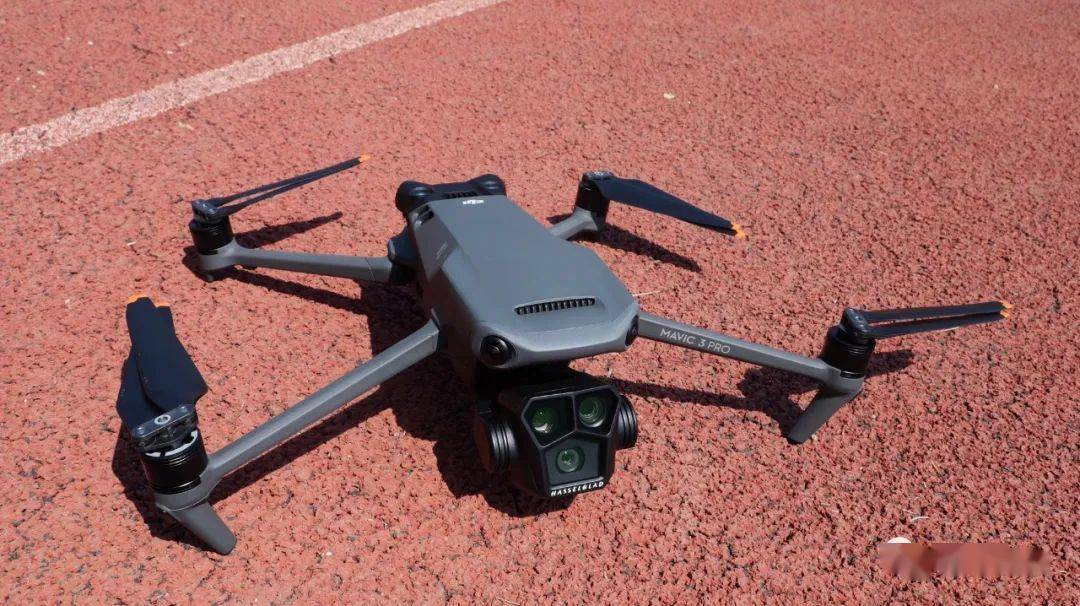 大疆mavic 3 pro原滋原味上手!_mm_视频_镜头