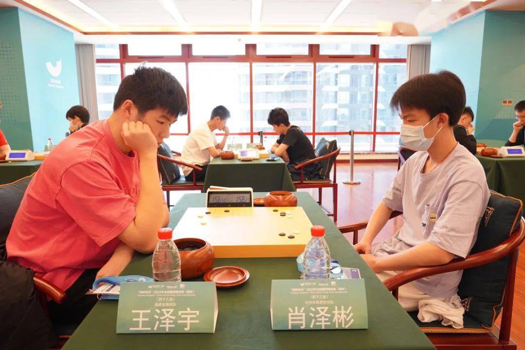 围乙联赛开封奕教两连胜领跑 围丙联赛5队同积4分_杭州_围棋_九段