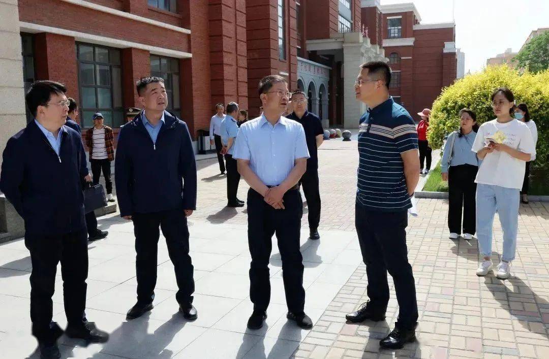 5月20日下午,杏花岭区委副书记,区长潘侠带队以"四不两直"的方式到