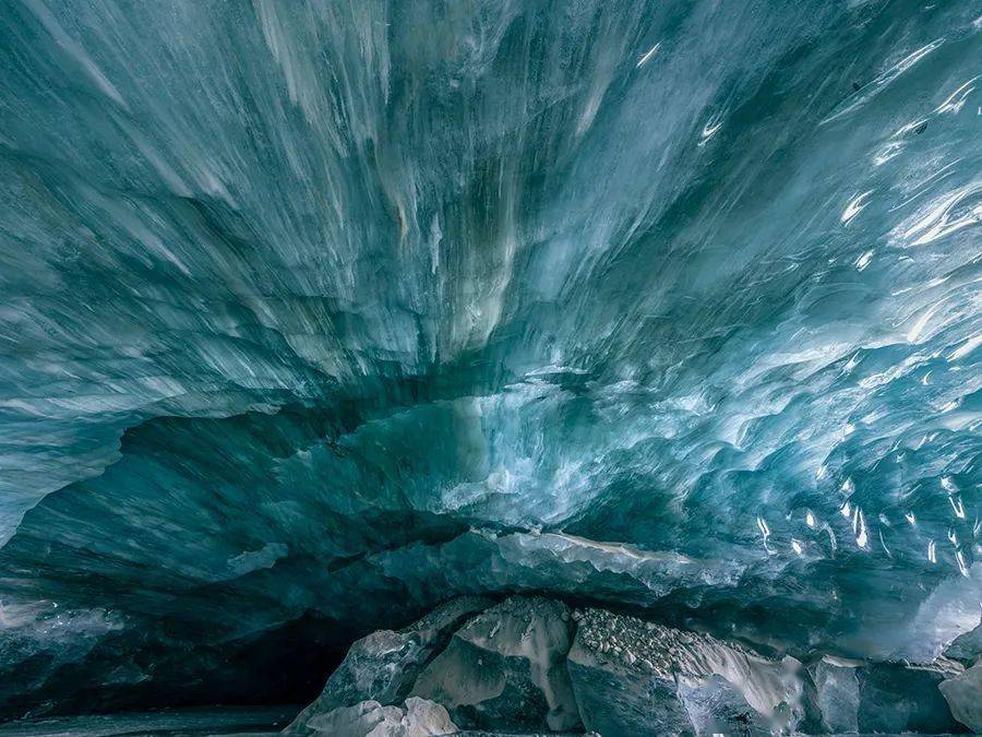 神秘蓝色冰洞|与富士中画幅相机一起探险_mmf_冰川_机身
