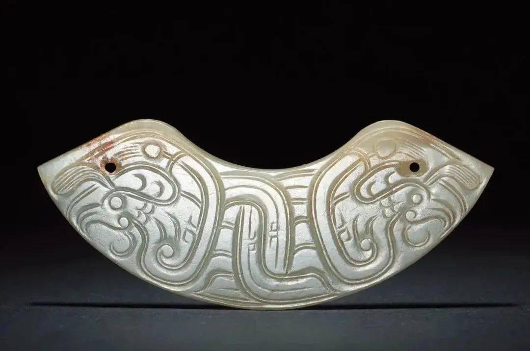 掇英丨《郁郁乎文哉:西周晋国玉器精品展》:从"玉之美"到"礼之玉"