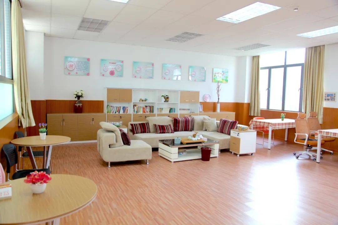 近年来,布吉高中教学质量步步登高,2022年教学质量相