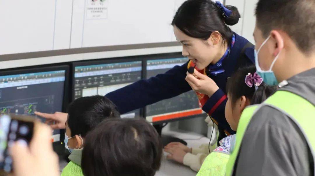 探秘福州地铁!6月这两场活动千万别错过_建设_童行_列车