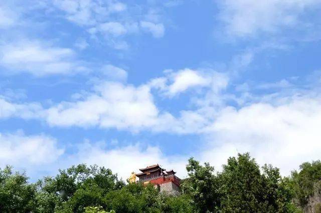 藍天白雲的告白——鶴壁古靈山_天空_中原_暢遊