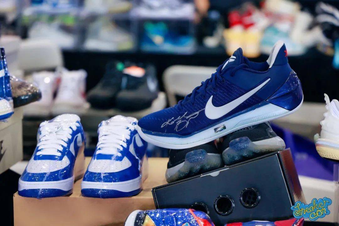 无数小姐姐露腿穿球鞋!_con_sneaker_玩家