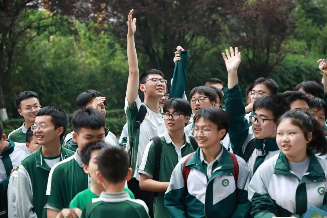 【校园新闻】西充中学开展健康主题宣传活动_营养_膳食_中国