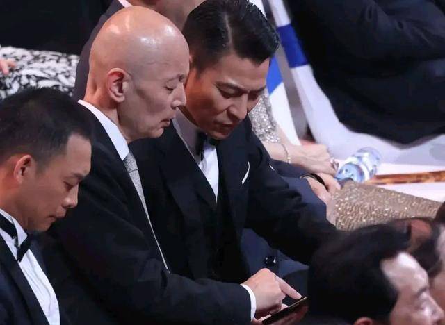 我想到了两点_演艺圈_票房_成龙