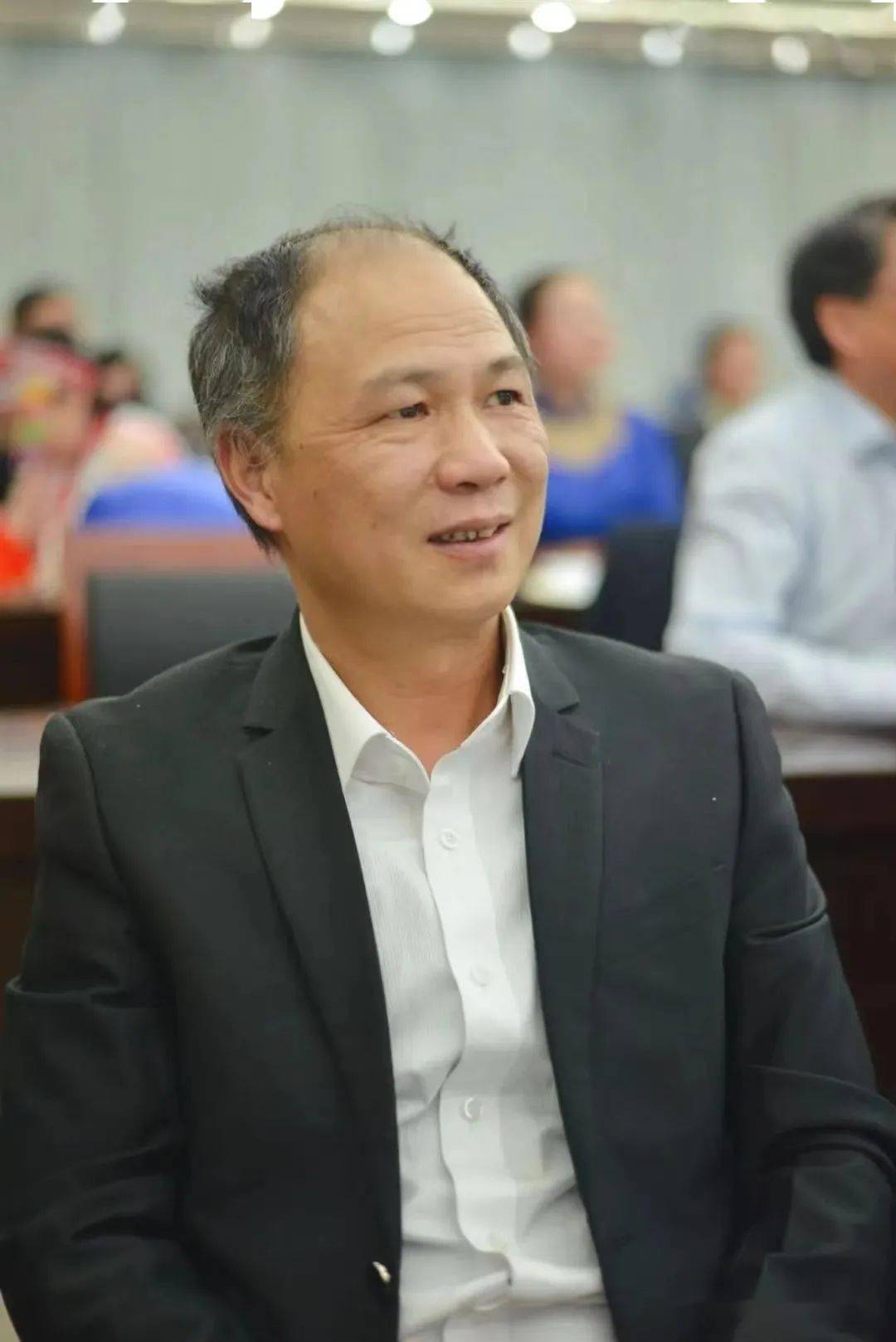 【电力作家写湖乡】陈兆平67┃家在布鞋上面_母亲_皮鞋_穿着