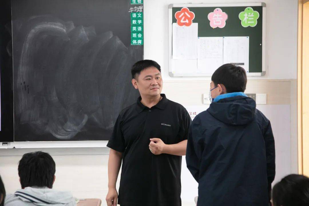 东渡中学王叶青图片