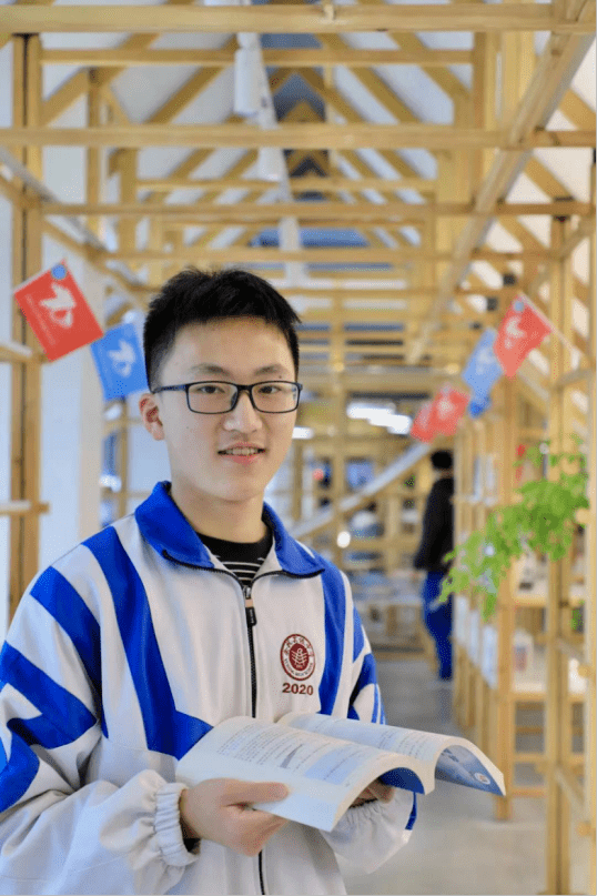 余高(临平中学)5位学霸无需高考,直升清北_同学_传播_保送生