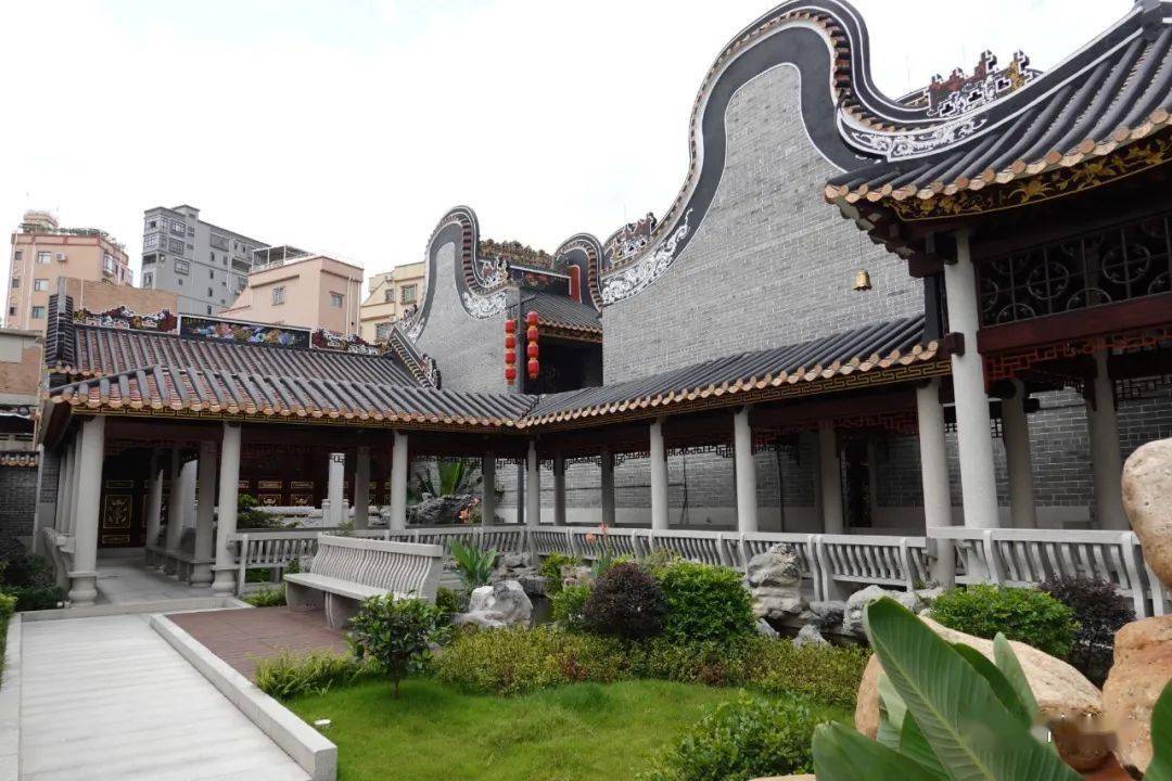 大宁谭氏大宗祠举行氏族文化传承研究基地揭牌仪式