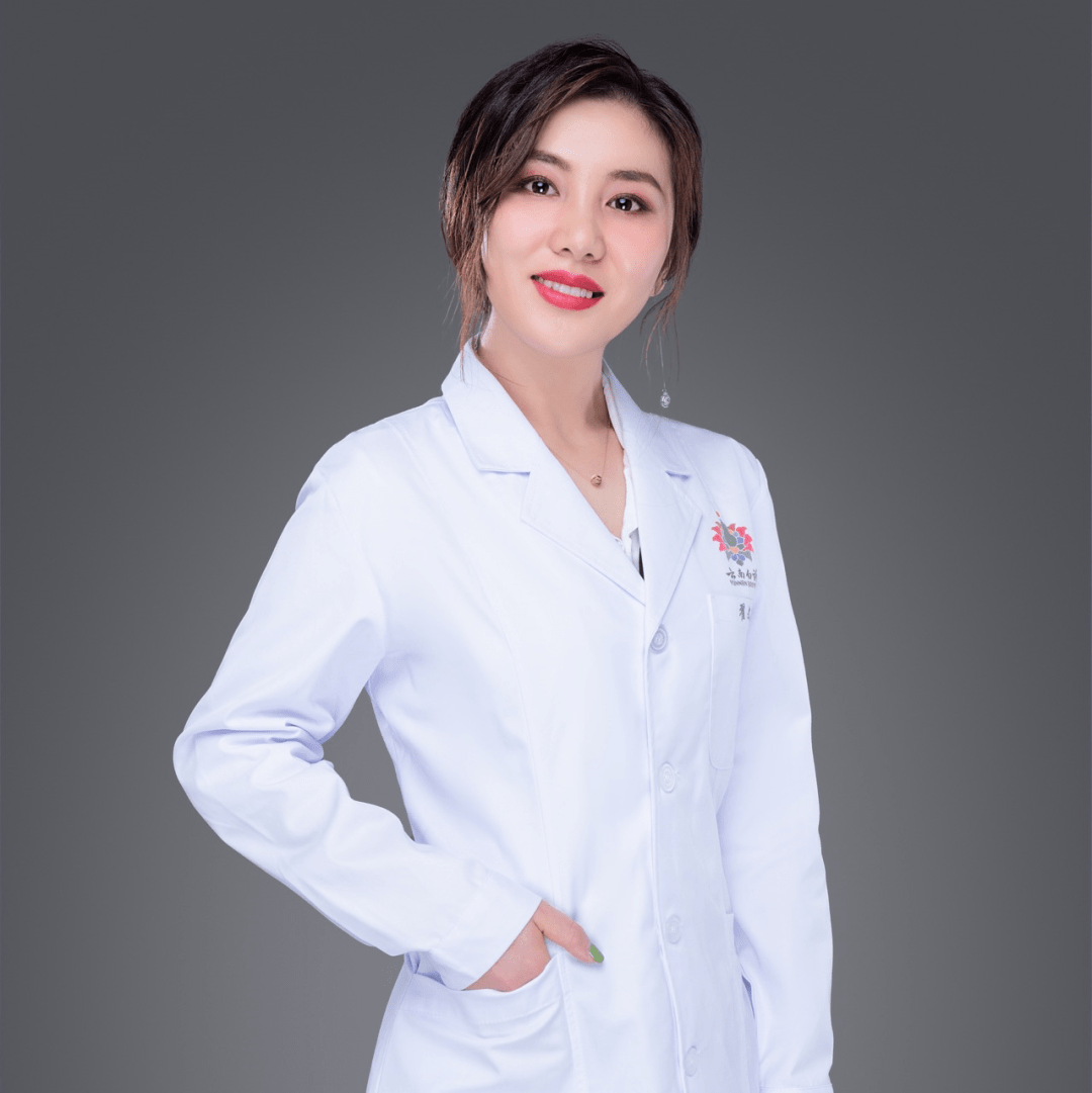 瞿文丽 化妆品工程师审核专家李晓敏 世界 500 强企业护肤品配方师