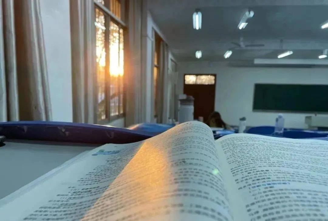 悠悠录鸣 | 眼有星辰大海,心有繁花似锦_少年_学子_毕业