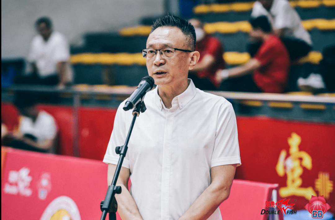 广东省篮球协会副秘书长,裁判员委员会主任 陈新键大朗篮球协会秘书长