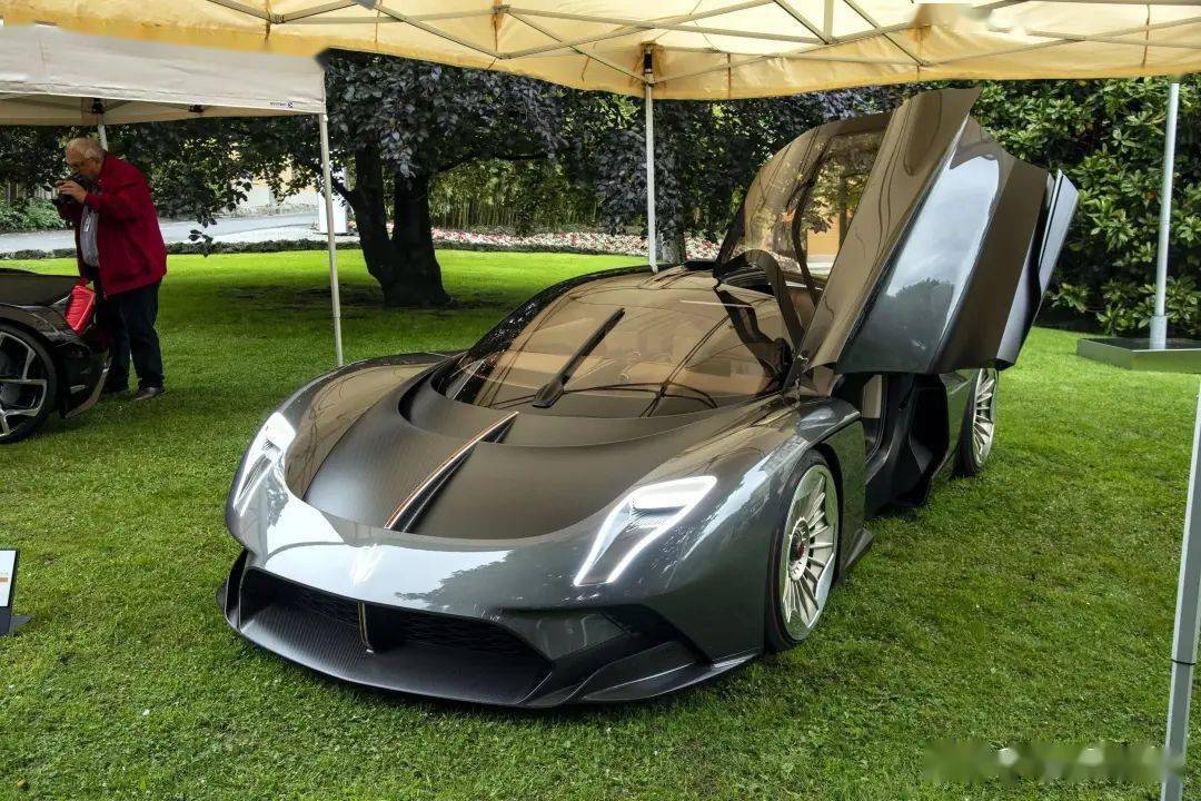 售价约合人民币1023万元,红旗s9实车亮相,1.