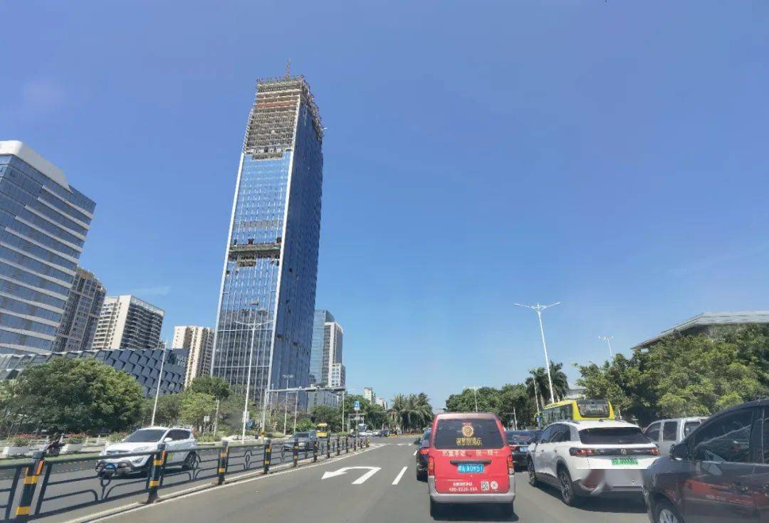 海口大英山cbd被重新定义,资深人士:应有专属ip,切勿成"大胃王"丨深度