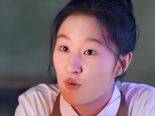 《熟年》这部剧,她还在《加油你是最棒的》中饰演过任佳佳这个角色