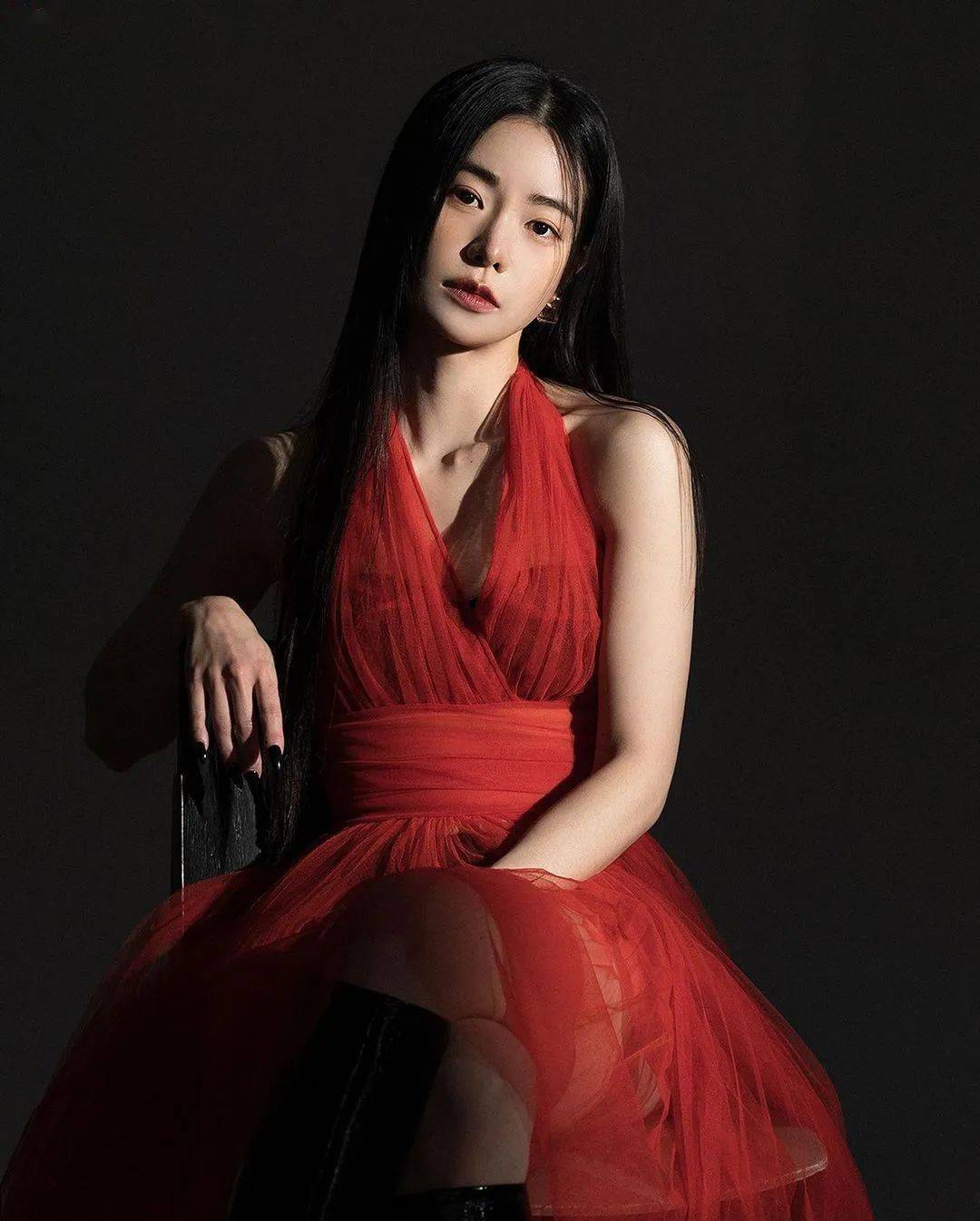 图影·黑暗荣耀·恶女归来_宣传_人体_智妍