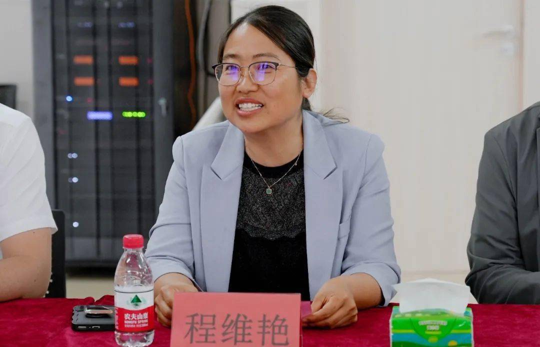 沧职携手信誉楼,为沧职学子托起"稳稳的幸福"