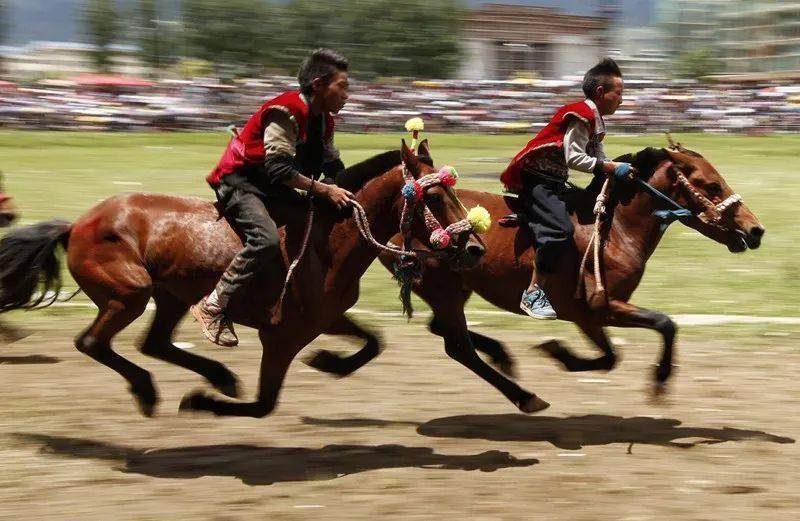 布拖,疫情之后将迎来最盛达的一次火把节!_大凉山_我团_摄影