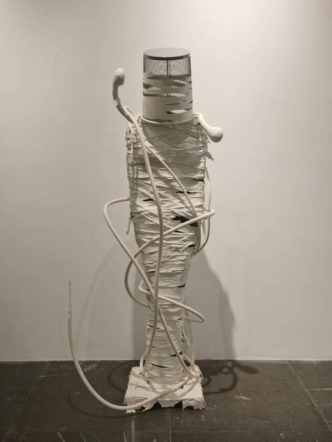 "特殊锻造"苏州工艺美术职业技术学院美术学院2023届雕