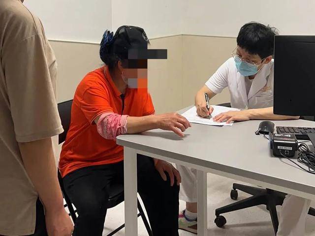厦门一火锅店,6人中毒!_一氧化碳_患者_症状