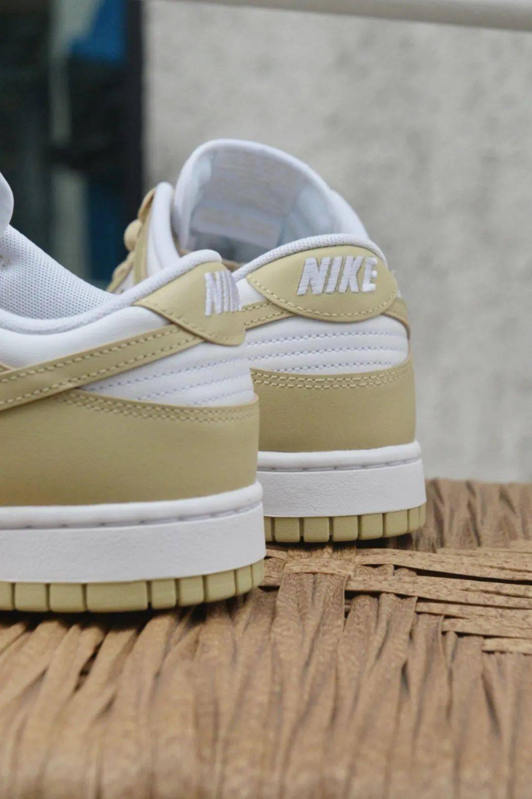 nike dunk low retro bttys "team gold"|soar 限量发售_白色_色调