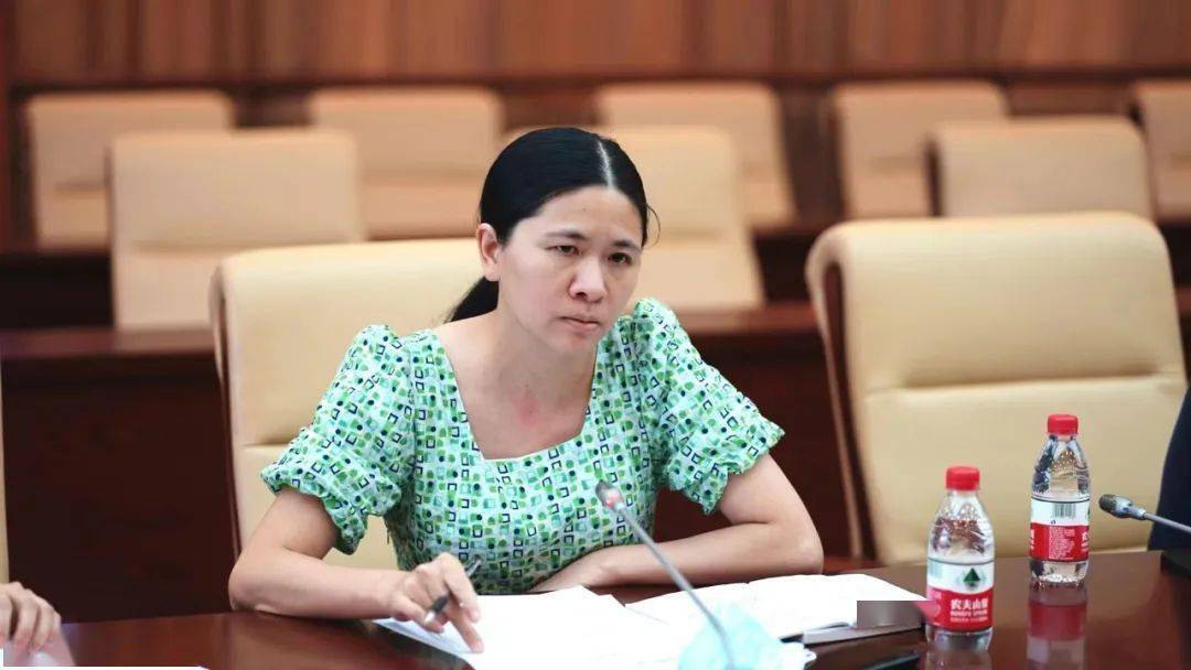 校团委书记李小燕,副书记曾文华,校团委专职团干郑玟,学生工作处林宗