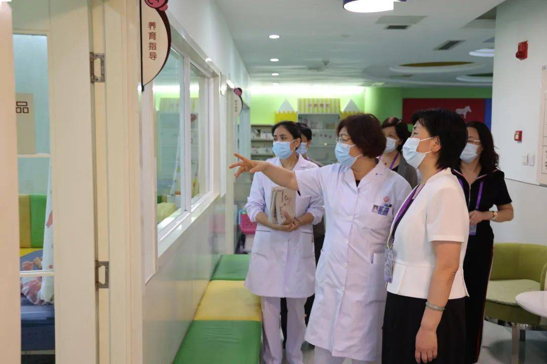 国家卫生健康委妇幼司副司长沈海屏一行至南京市妇幼保健院进行工作