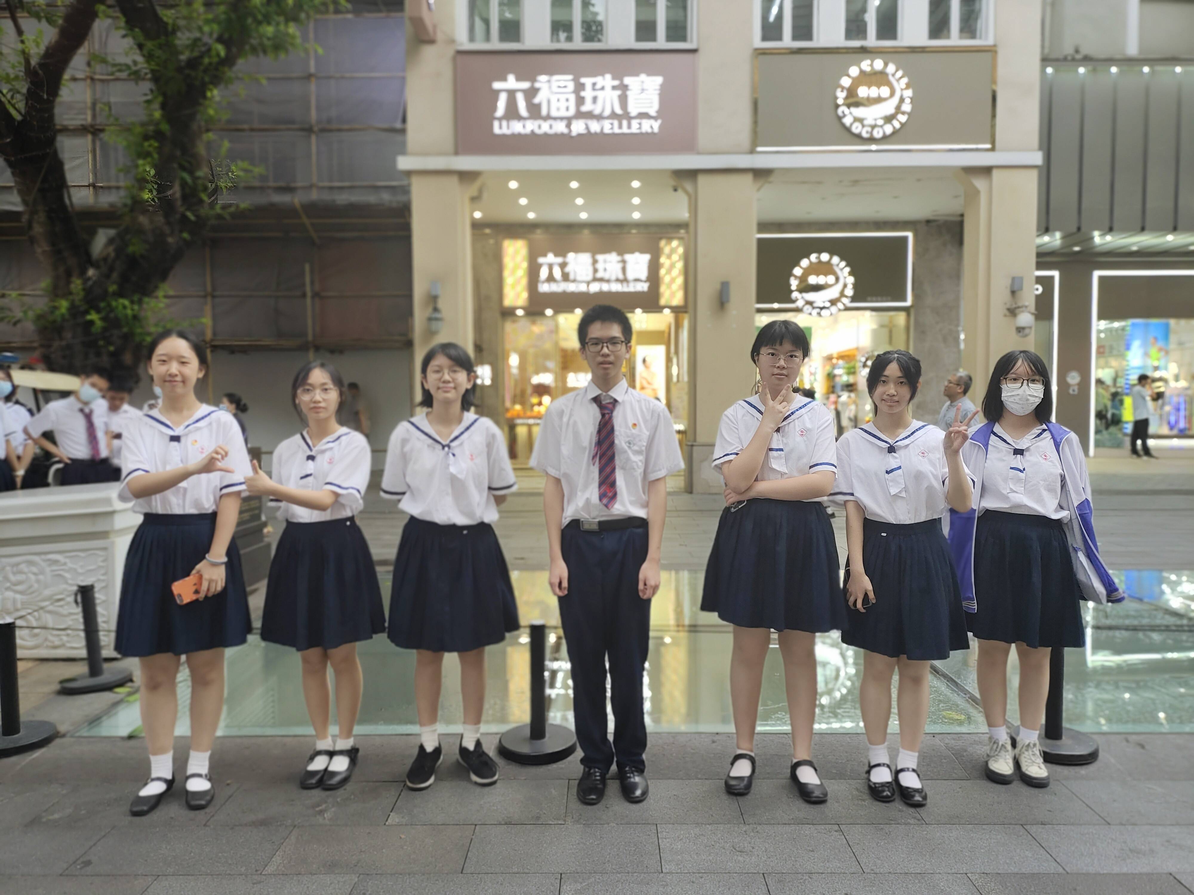 广州市真光中学礼仪服图片